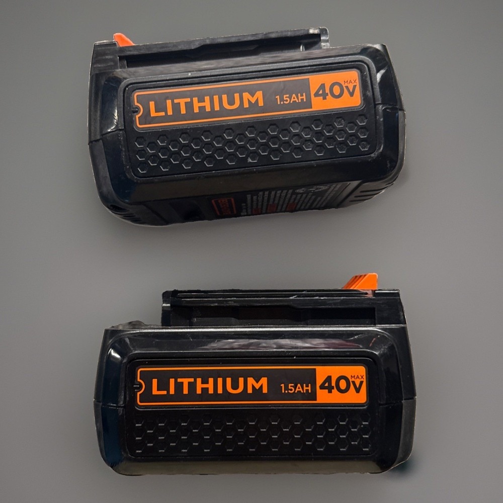 Black & Decker 40V 1.5AH Lithium Ion Battery LBXR36 54Wh (Lot of 2) *Parts Only*